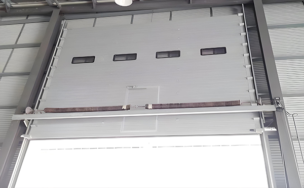 陈仓工业滑升门