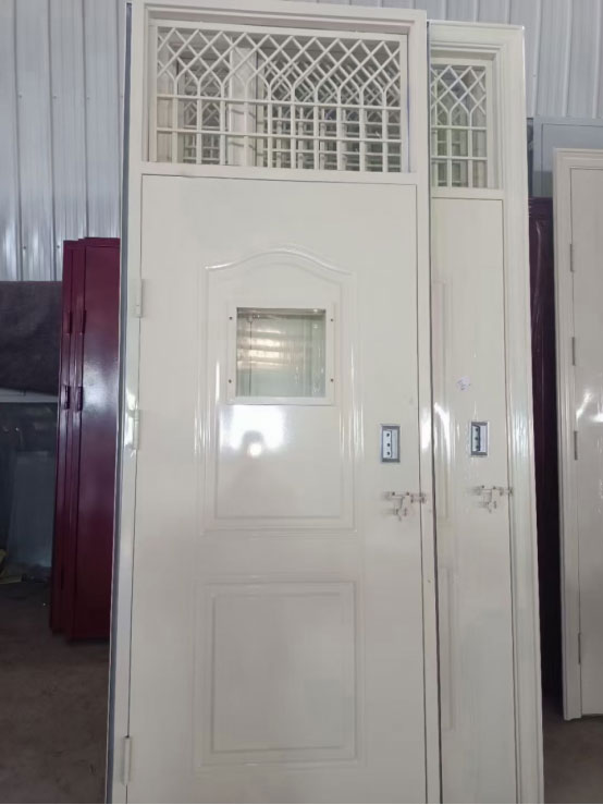 陈仓学校教室门