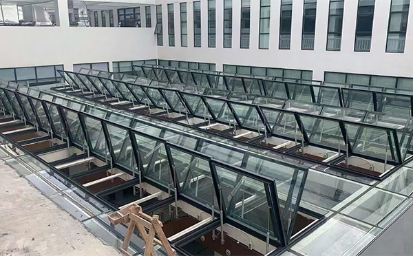 百安科技有限公司近期陈仓排烟窗项目案例分享 百安科技有限公司近期陈仓排烟窗项目案例分享