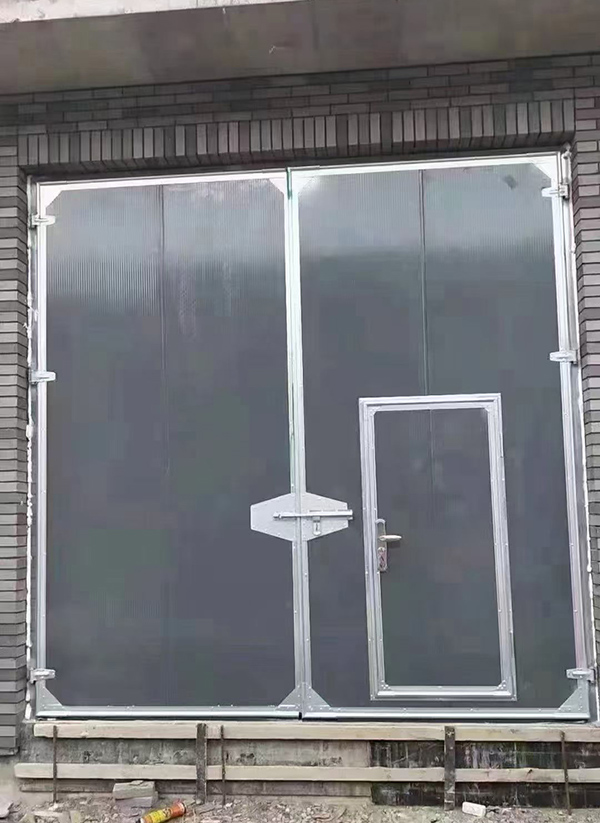 陈仓工业平开门在大型设备制造车间的应用实例